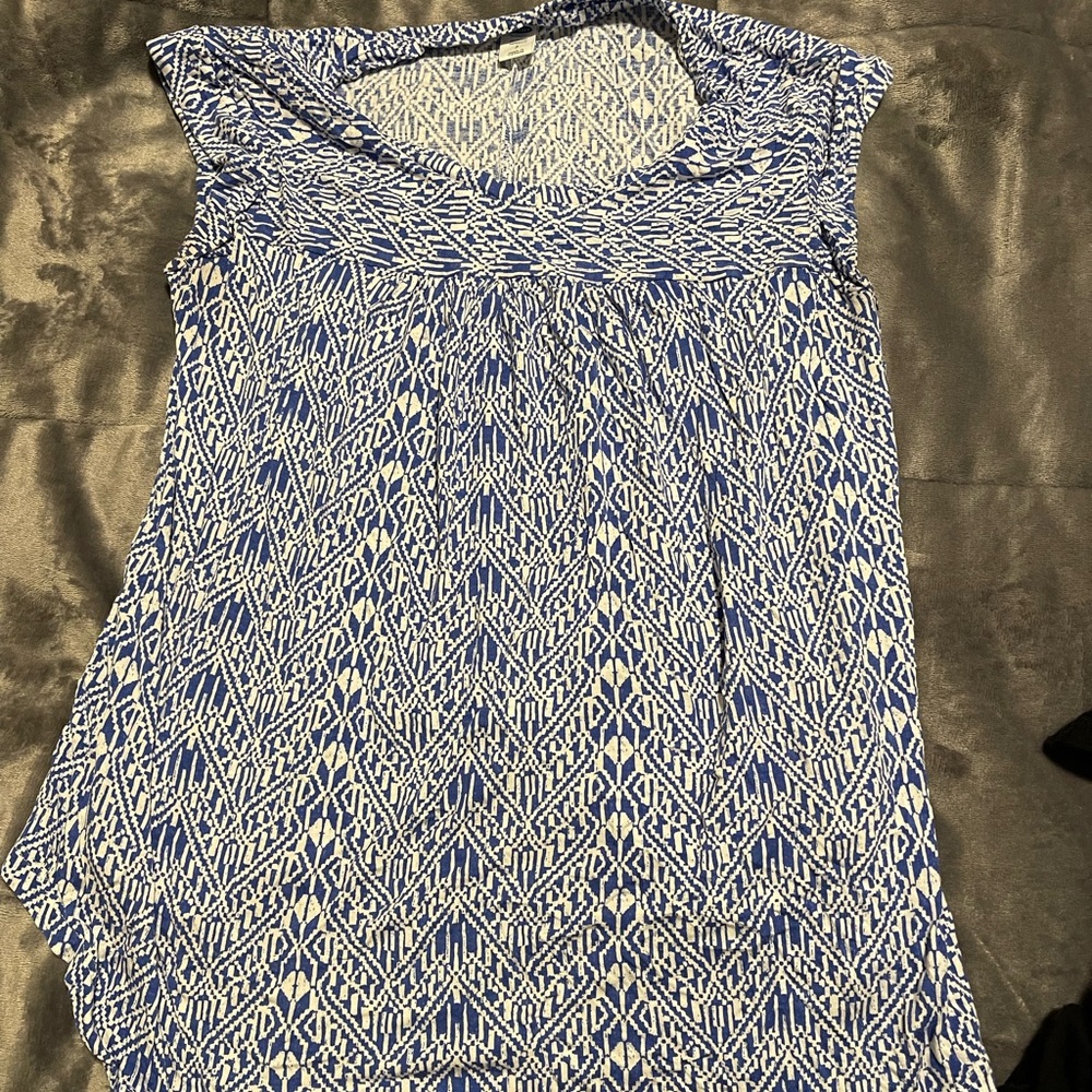 Maternity Old Navy blue and white shirt size small